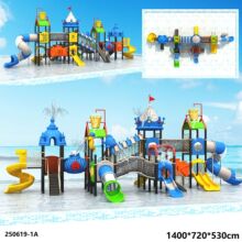 跨境大型水上滑滑梯户外温泉泳池儿童组合滑梯游乐园水寨设备厂家