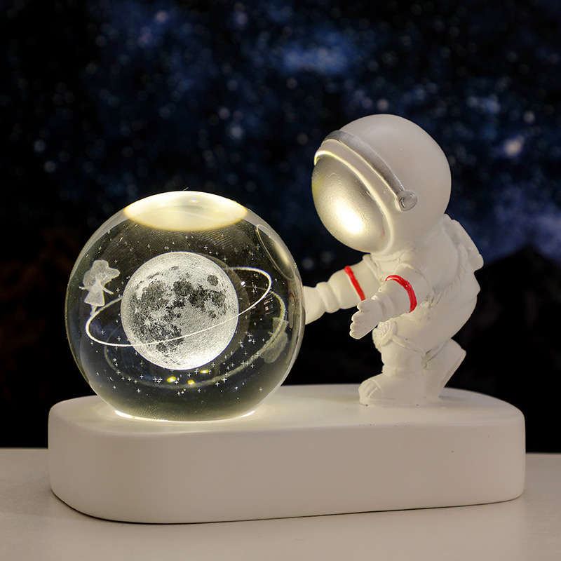 Bola de cristal luminosa, astronauta amado, escritorio de escritorio, adornos artesanales de resina, regalos de decoración navideña