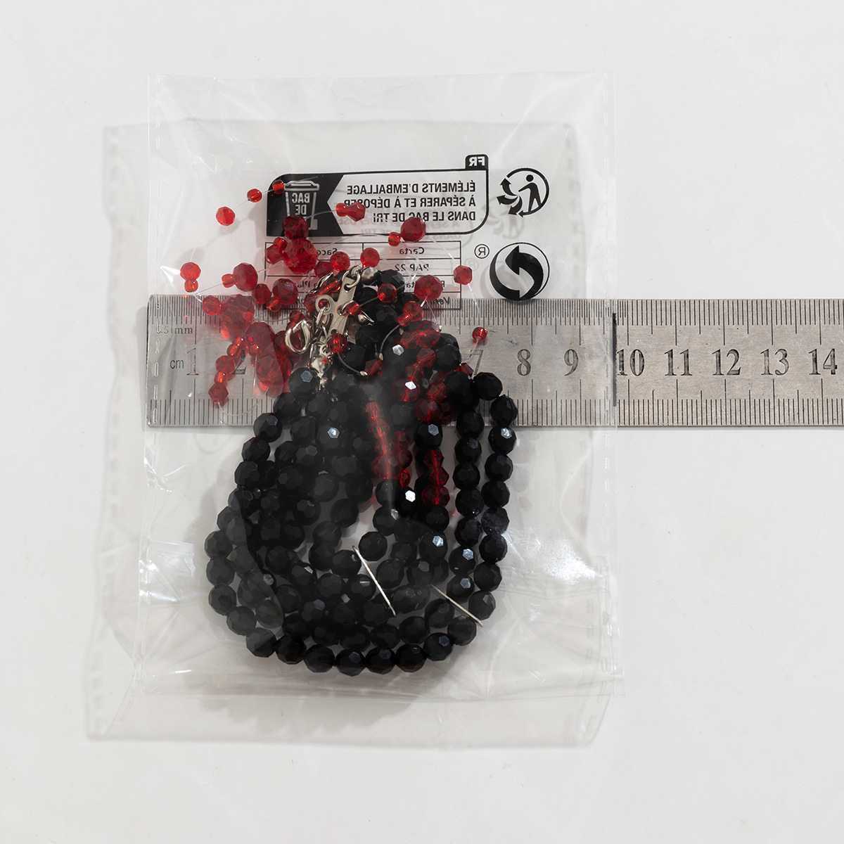 Girocollo goth con perline e frange a goccia di cristallo rosso_voghion.com
