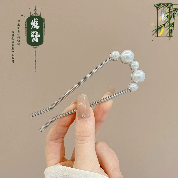 Silver pearl hairpin