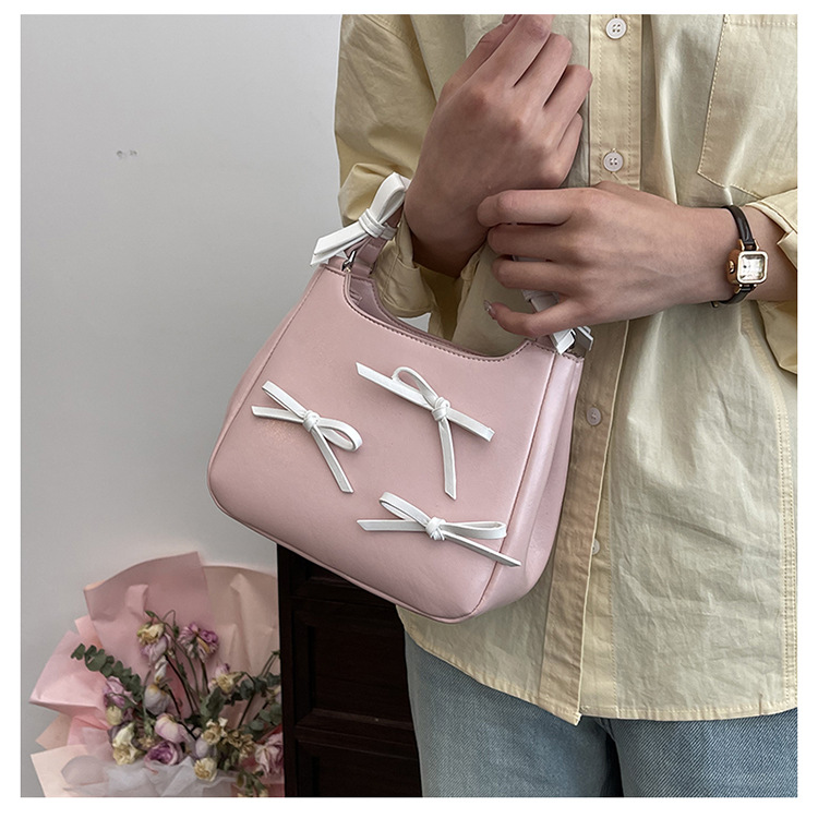 Advanced Sweet Girl's 2024 New Square Bag, Small and Versatile Handbag, Cute One Shoulder Crossbody Bag_voghion.com