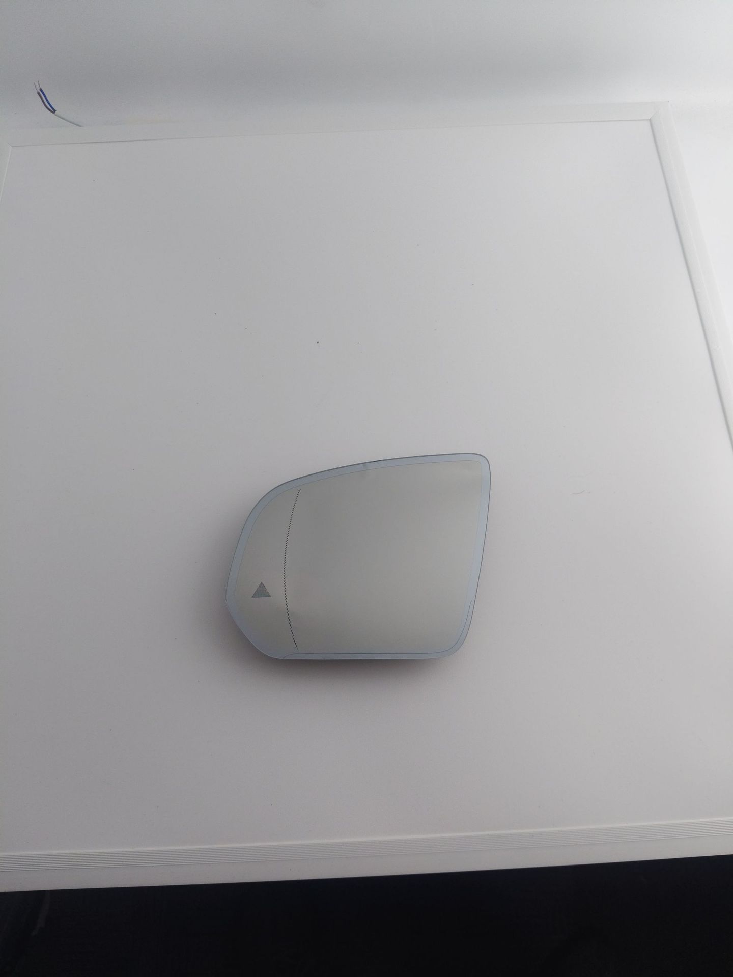 Suitable for 19-26 Models of Mercedes-Benz Glegls W167 Reversing Mirror Rearview Mirror Glass Anti-Glare Blind Spot Mirror
