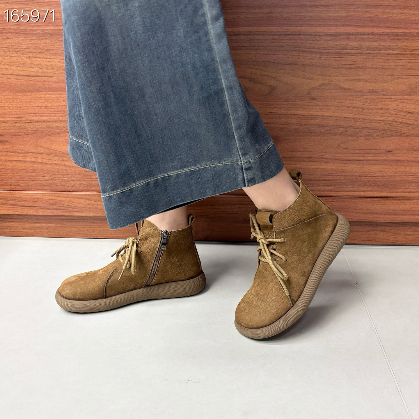 Boot nữ da thật cổ cao mũi tròn dây kéo bên lót nhung ấm — Màu xám
