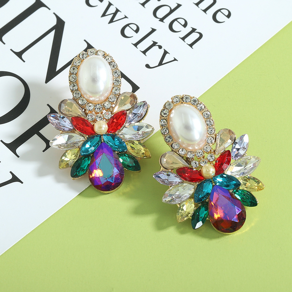 Wholesale Retro Color Rhinestone Oval Gemstone Inlaid Drop Earrings Nihaojewelry display picture 3