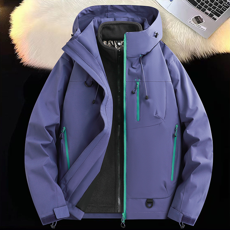 Outdoor Three-In-One Jacket for Men and Women, Windproof and Waterproof Mountaineering Jacket, Fleece-Lined Warm Jacket for Couples Outdoor Three-In-One Jacket for Men and Women, Windproof and Waterproof Mountaineering Jacket, Fleece-Lined Warm Jacket for Couples