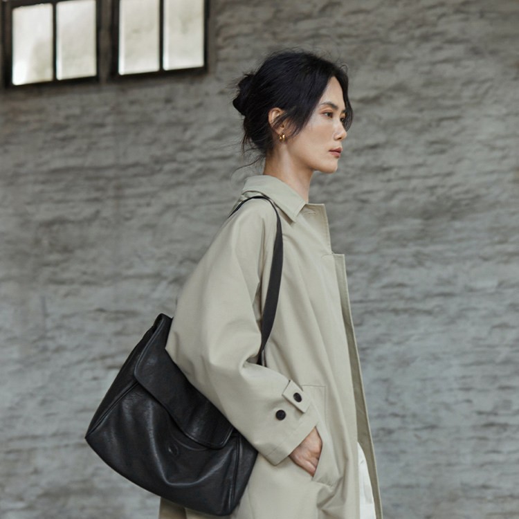 Original Flap Messenger Bag For Women - Vintage Versatile Commuter Large Capacity Top Grain Vegetable Tanned Cowhide Crossbody Casual Bag - Thumbnail 3