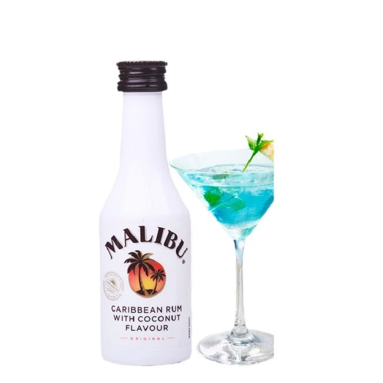 Миниатюрная ликерная наборка — Bacardi, Absolut, Chivas, Jameson и другие, ассорти 50 мл бутылок