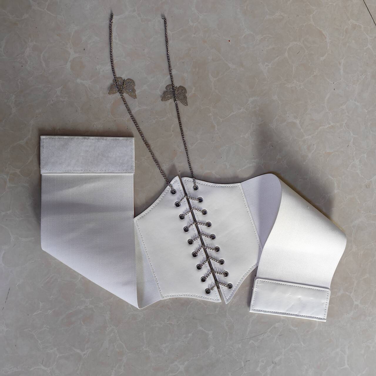 화이트 체인 스트랩 71cm x 19.5cm