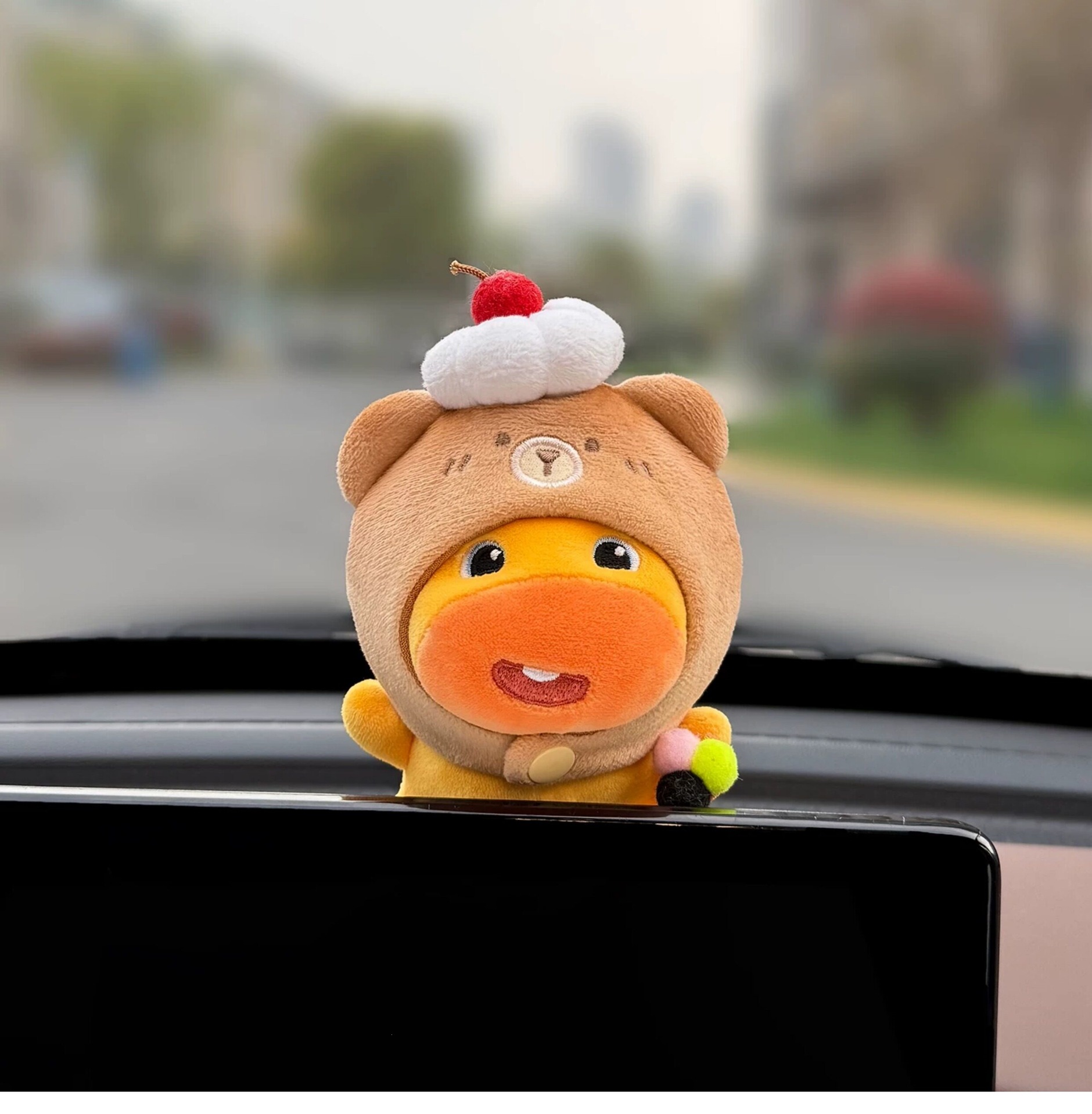Authentic Capybara Lulu Car Ornament, Car Dashboard Display Screen Decorative Doll, Interior Car Accessory Figurine