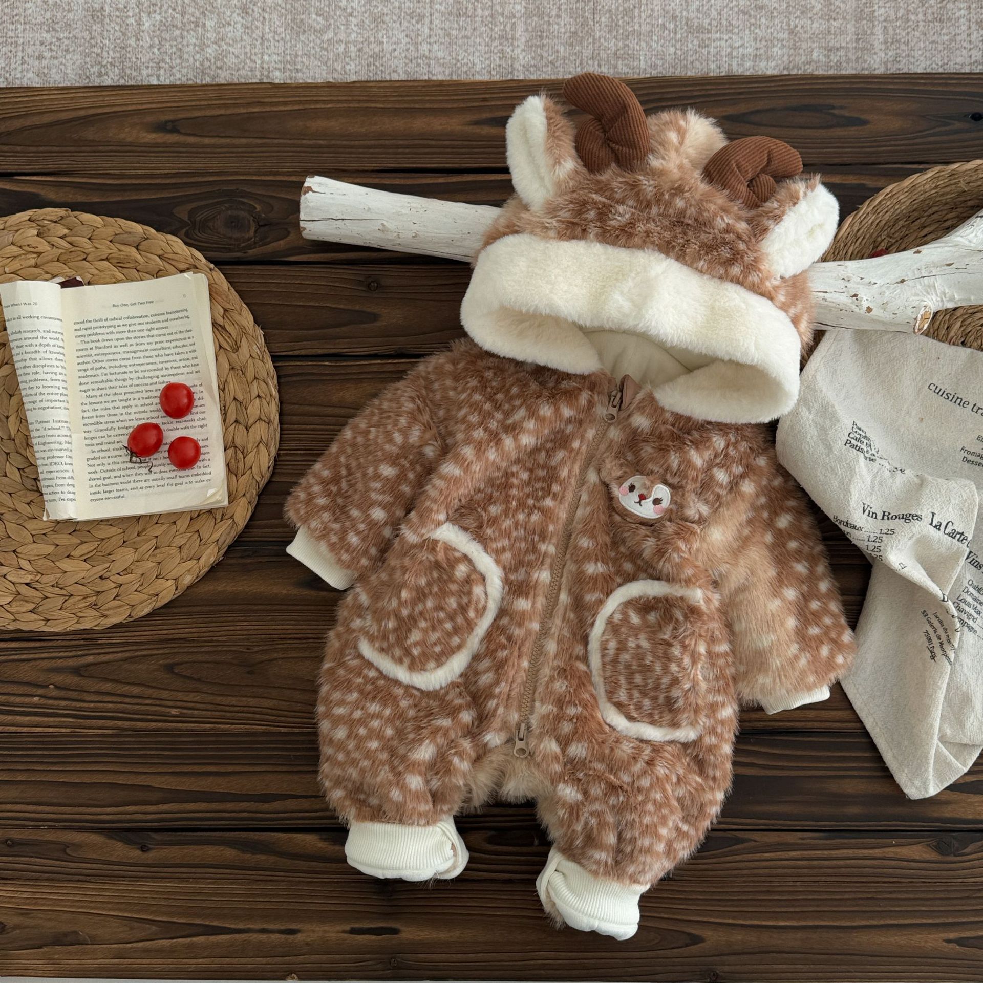 Mono de Felpa para Bebé Niño, Diseño de Ciervo, Grueso, Cálido, Cómodo, Suave y Elegante, Invierno 2025