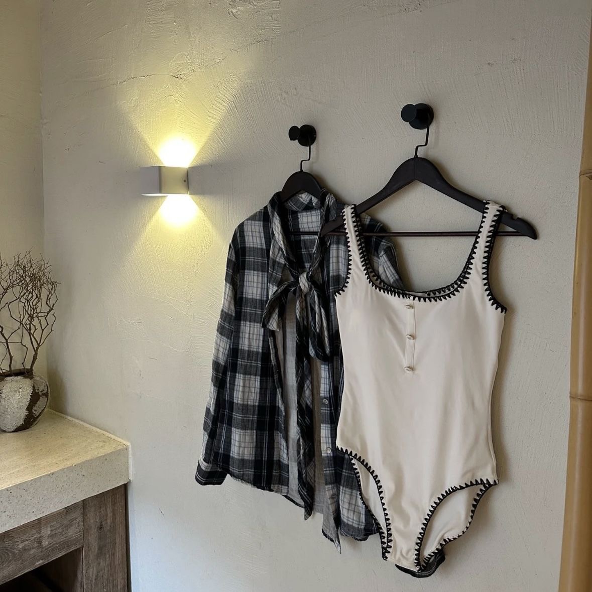 GraceChic Nuovo costume da bagno intero retrò con bordo a gancio all'ingrosso per donna, scollo quadrato di alta qualità, stile europeo e americano, semplice, nero, caldo_voghion.com