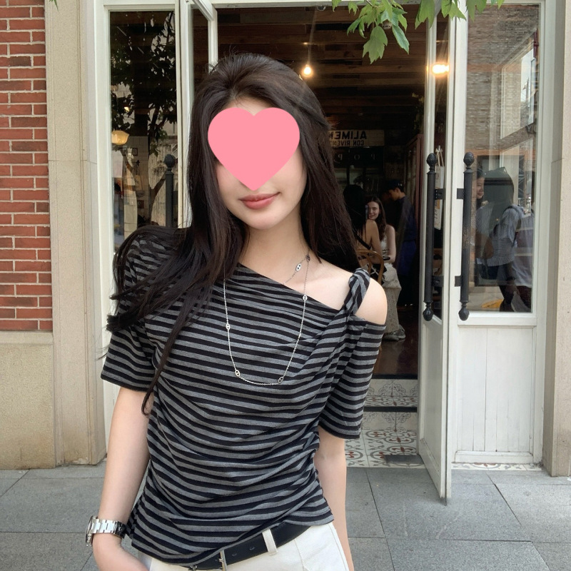Qiu Rou Short-Sleeve Braided Off-Shoulder White T-Shirt for Women, Summer New Style, Elegant Slim Fit, Versatile Retro Slimming Top