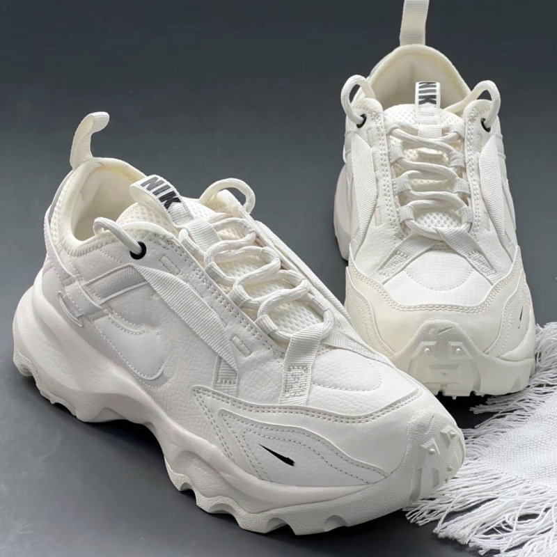 Pure Original Tc7900 Retro Thick-Soled Dad Shoes Foam Cushioning Checkmark Reflective Running Shoes Men's and Women's Casual Sports Shoes Pure Original Tc7900 Retro Thick-Soled Dad Shoes Foam Cushioning Checkmark Reflective Running Shoes Men's and Women's Casual Sports Shoes