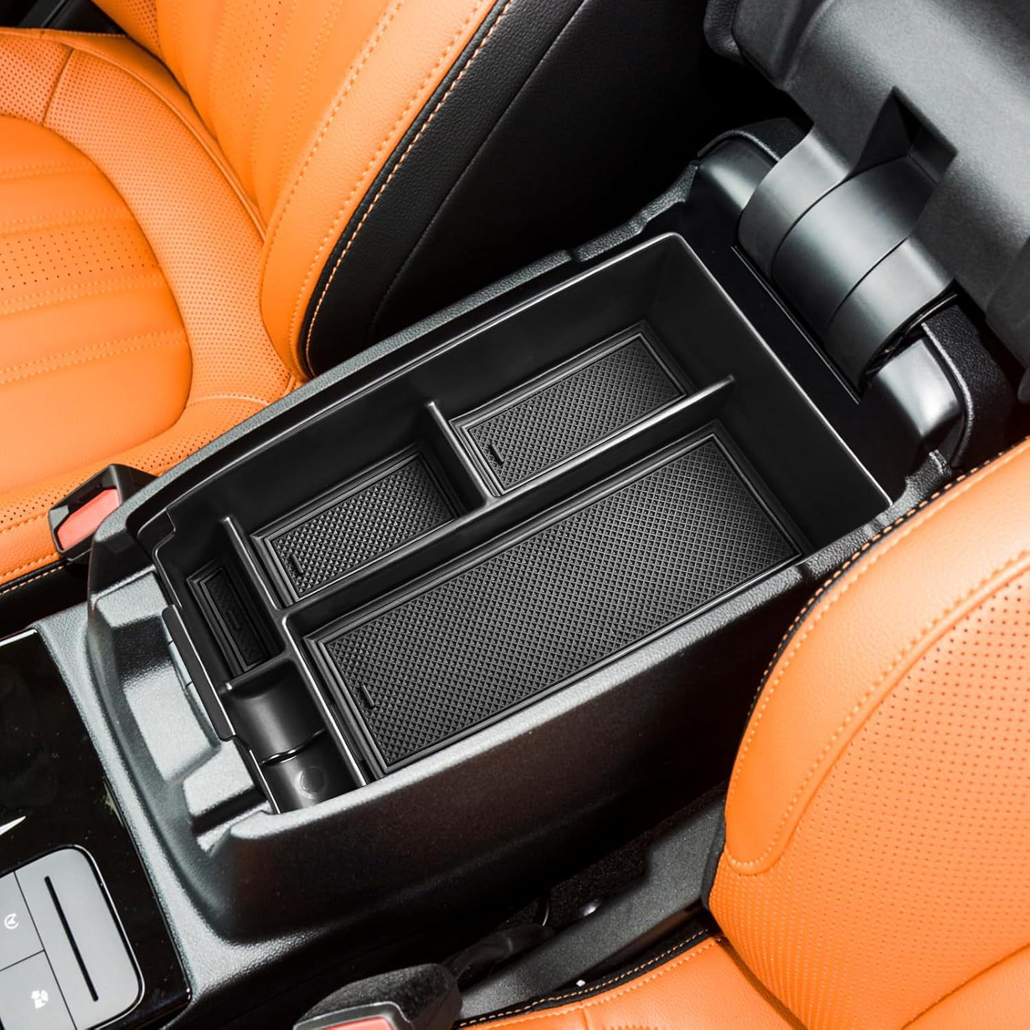 Suitable for Ruiji/New Maverick 2020 Armrest Box Storage Box Bronco Sport CX430 4-Doo