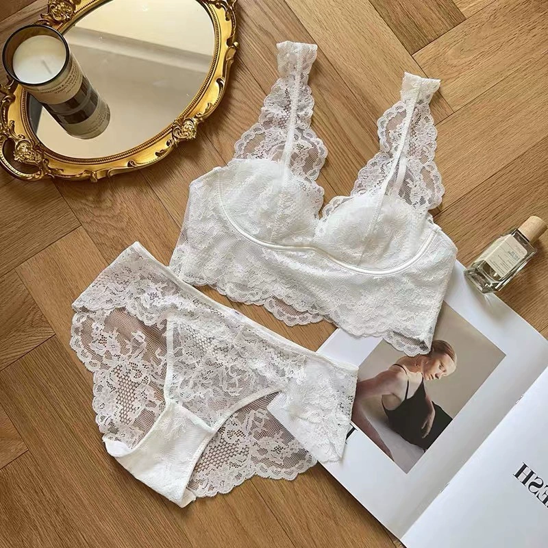 Бесшовная бюстгальтер-майка на wireless ленте, тонкое sexy нижнее белье, красивая спинка и поддержка, размеры S–XL (32/70–38/85)
