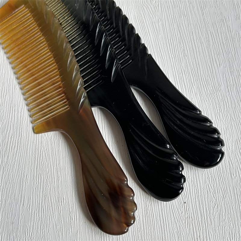 16cm Carved Ox Horn Comb Long Handle Gua Sha Hair Comb Black Flower Pattern key features