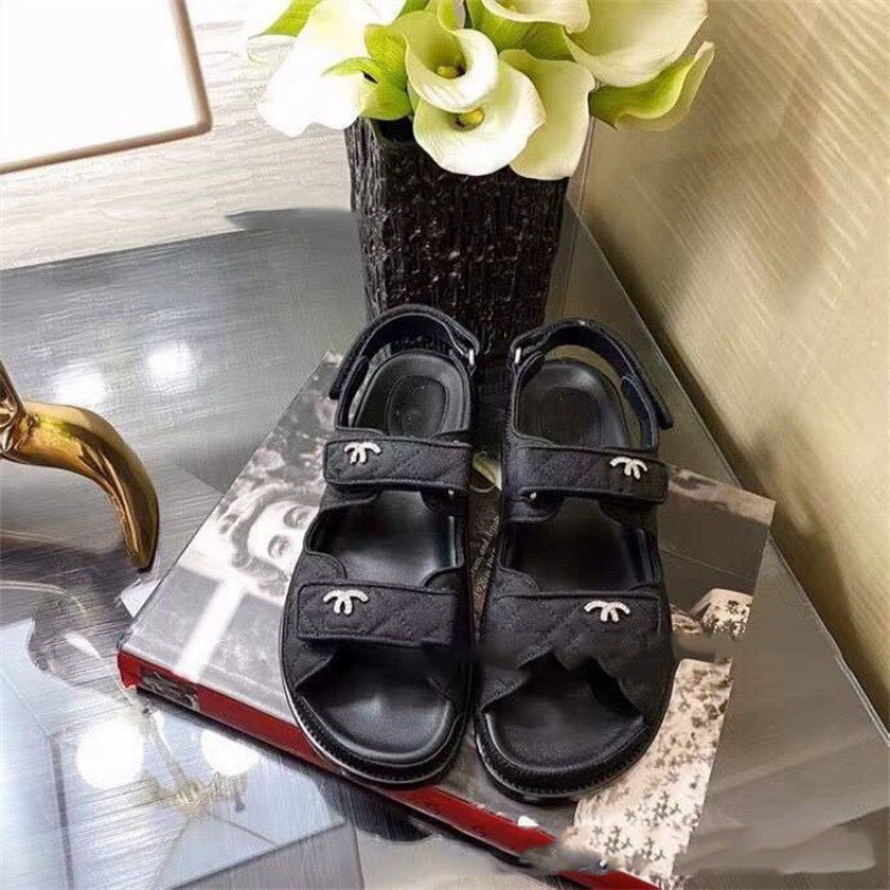 Высокая версия, маленькие ароматные стильные сандалии на липучке для женщин, новинка лета 2023, универсальные, популярные, дышащие, на толстой подошве