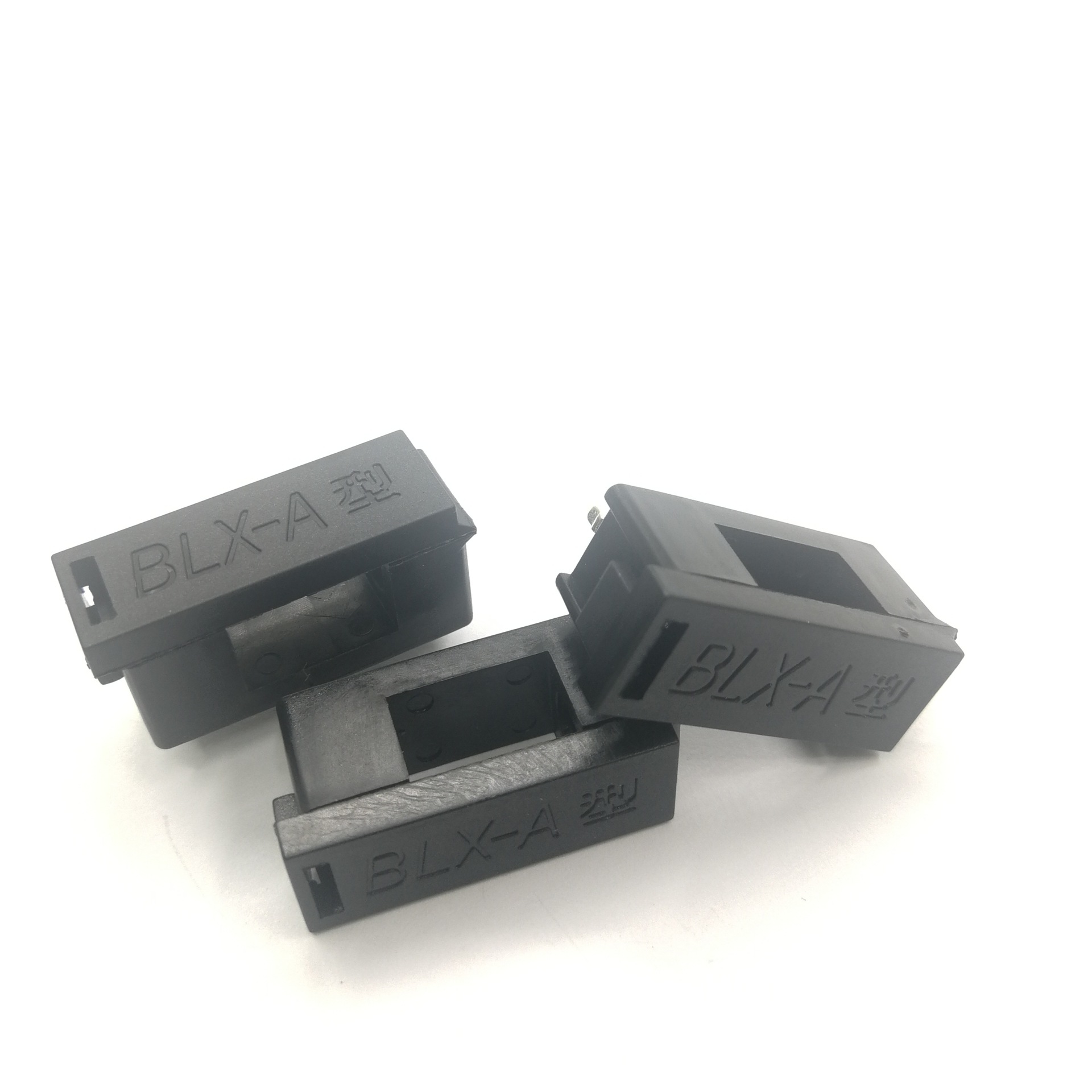 BLX-A  10A/250V 尼龙材质 保险丝管座 5X20 脚距22mm 保险丝座