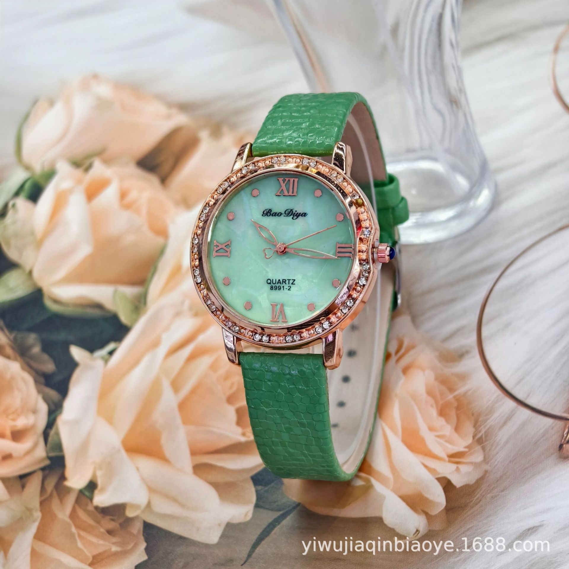 Foreign Trade Cross-Border Light Luxury Women's Temperament Quartz Watch Roman Shell Diamond Video Watch Dropshipping