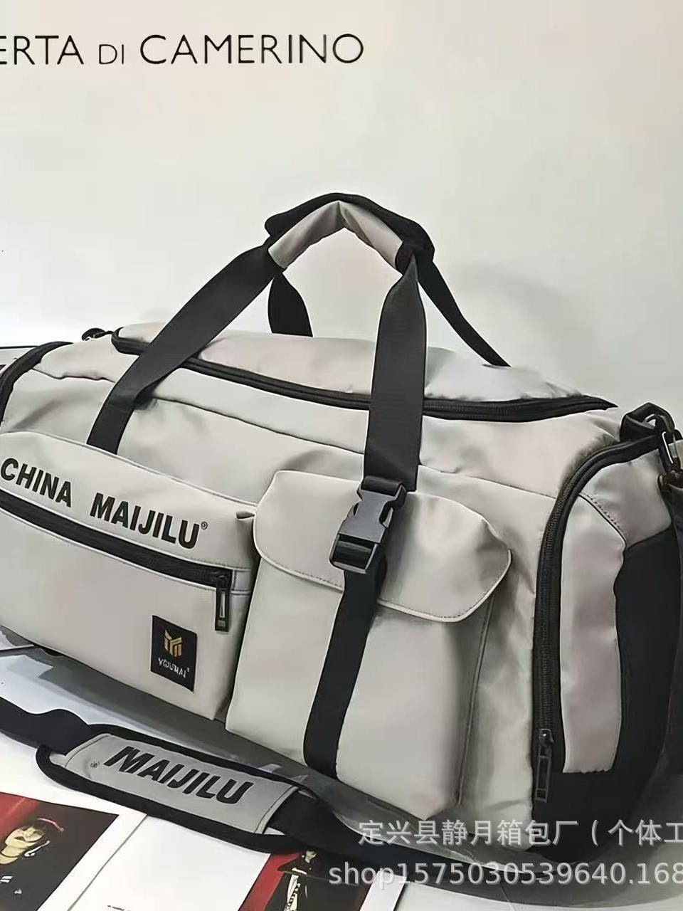 Große Sportreisetasche mit Nass-Trocken-Trennung und Yoga-Fach