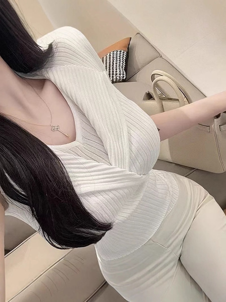 South Korean fitted goods