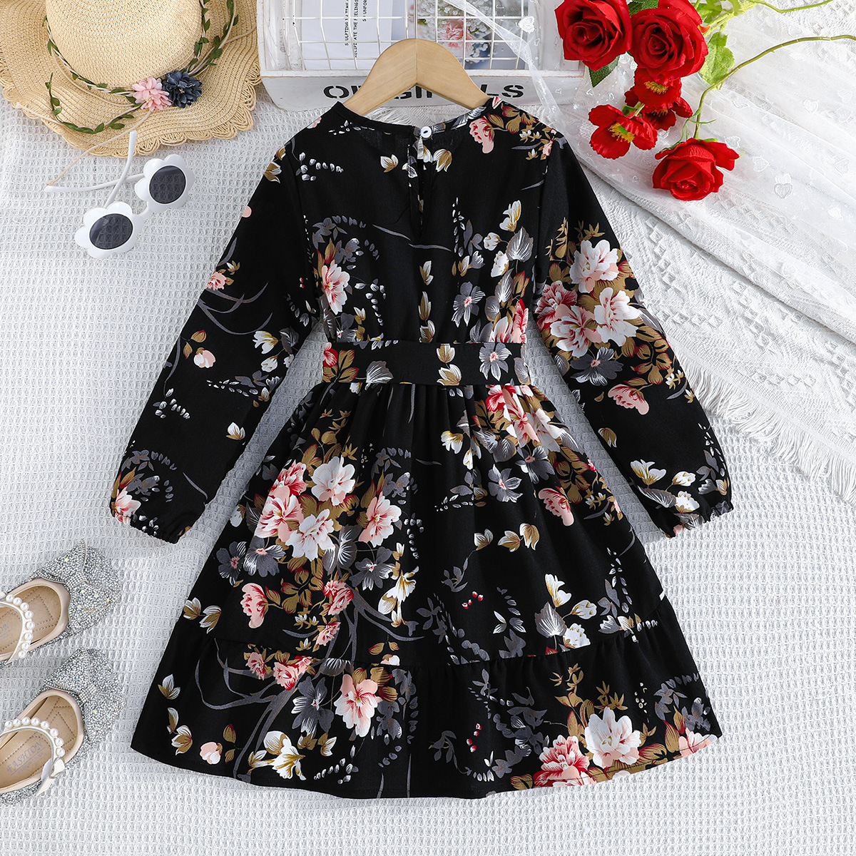 2024 Sommer neues zweiteiliges Set mit Blumendruck für Mädchen und Kinder mit langen Ärmeln und Gürtel_voghion.com