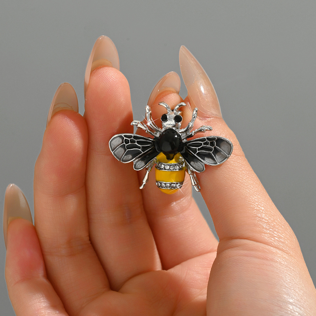 Cross-border nuevo esmalte simple diamante miel broche nicho femenino de alta sensación pin diy insectos accesorios de traje