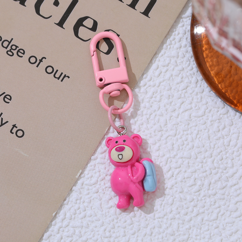 Dibujos animados rosa fresa oso llavero colgante ins estilo mochila lápiz caso pequeño colgante novias regalo joyería Accesorios