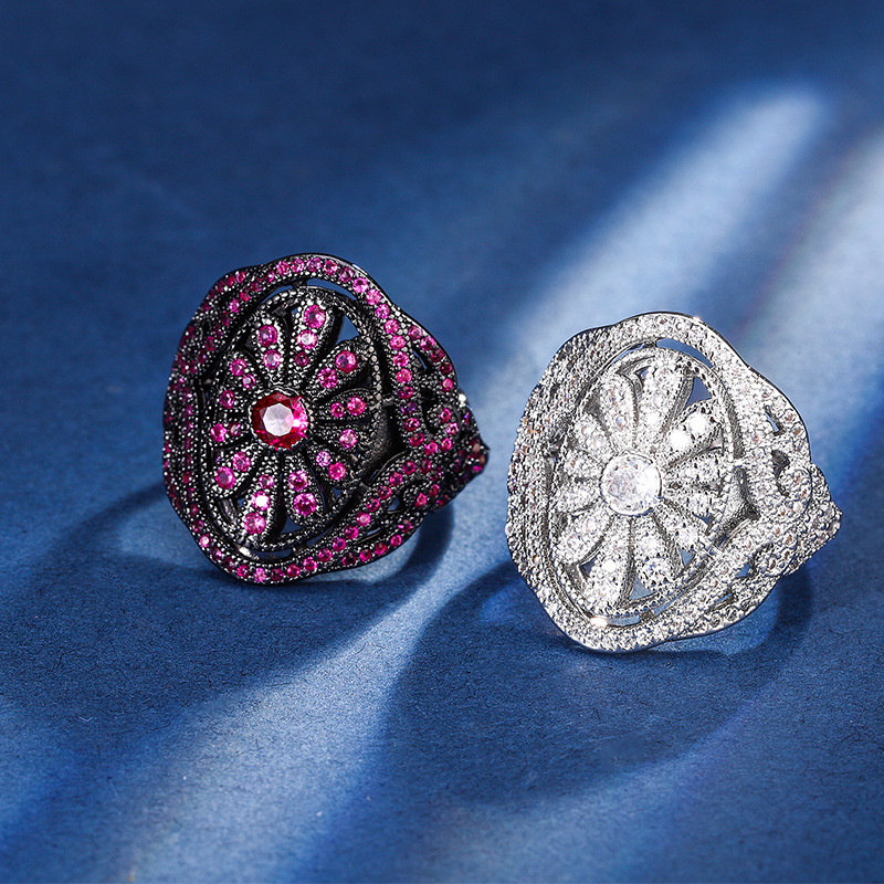 2024 nueva joyería Zhuang Shengsheng fondo de cobre chapado en oro simulación corindón rojo oro negro personalidad temperamento anillo mujer