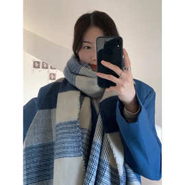 复古日系柔软显白蓝色格子加厚围巾女秋冬天保暖韩版披肩围脖