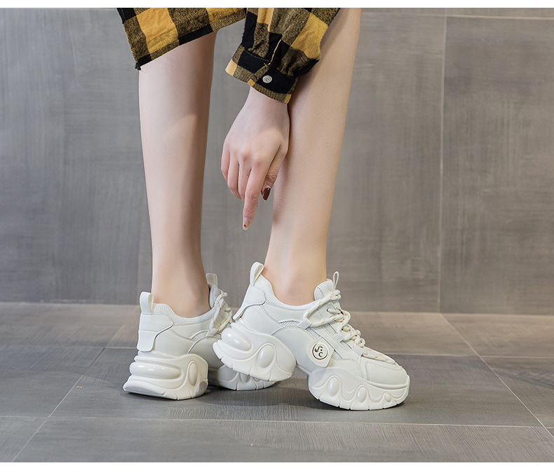 Giày sneaker nữ đế dày tăng chiều cao 7cm phong cách sao, dây buộc thời trang — M2555 Màu đen, M2555 màu be, M2555 màu hồng chi tiết 20