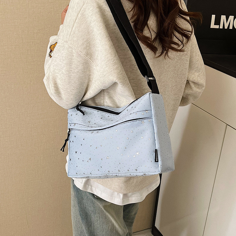 2025冬季新款洋气个性时尚小众百搭休闲简约质感单肩斜跨手提包跨