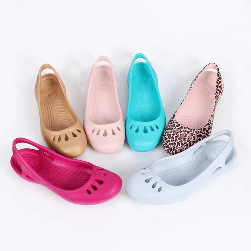 2025 New Croc Shoes Women's Summer Flat Shallow Mouth Casual Sandals Melanti Nurse Garden Beach Shoes