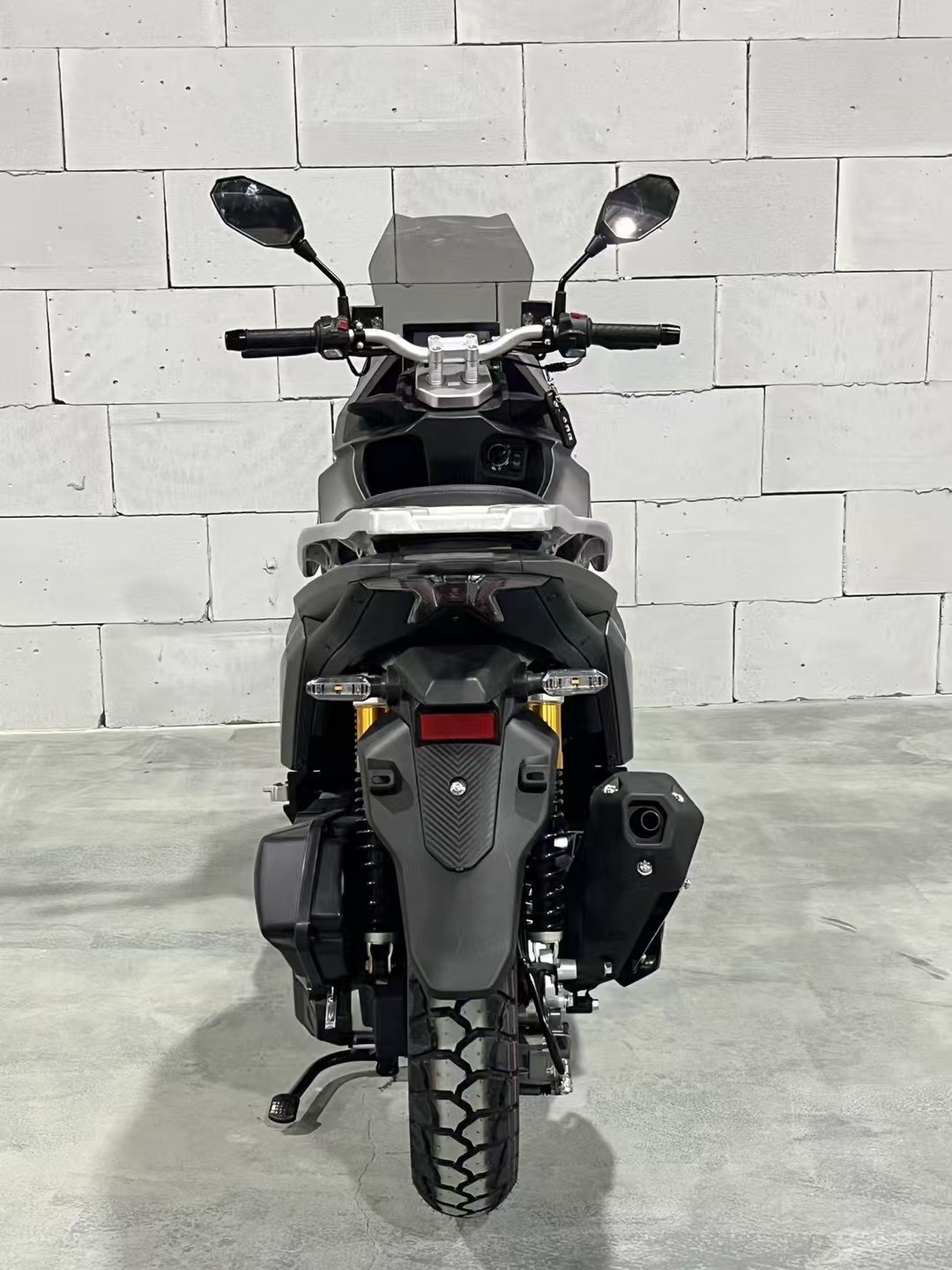 Cross-Border Best-Selling Fighter Motorcycle with Fuel Engine, Stylish and Cool High-Speed Racing Bike, High-Power Scooter