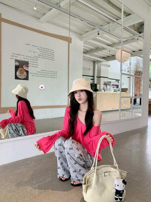 玫红色v领长袖针织衫女装秋季2025新款慵懒风宽松显瘦松弛感上衣|undefined