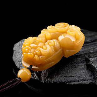 Natural Xinjiang gold silk jade money brave jade pendant Gobi jade topaz pendant jade wholesale