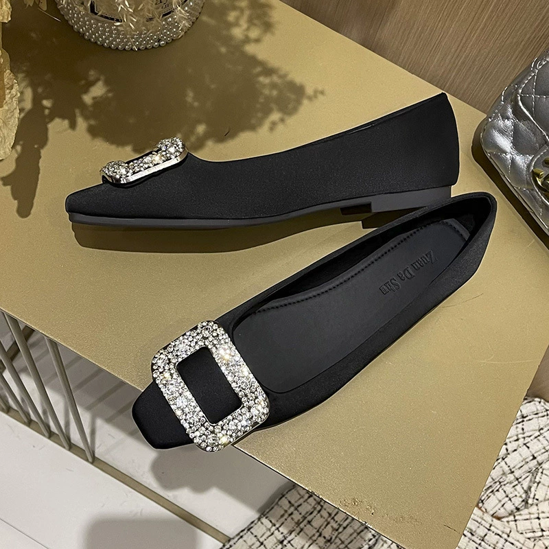 2025 новый стиль страз квадратная пряжка нишевые плоские женские дикие туфли