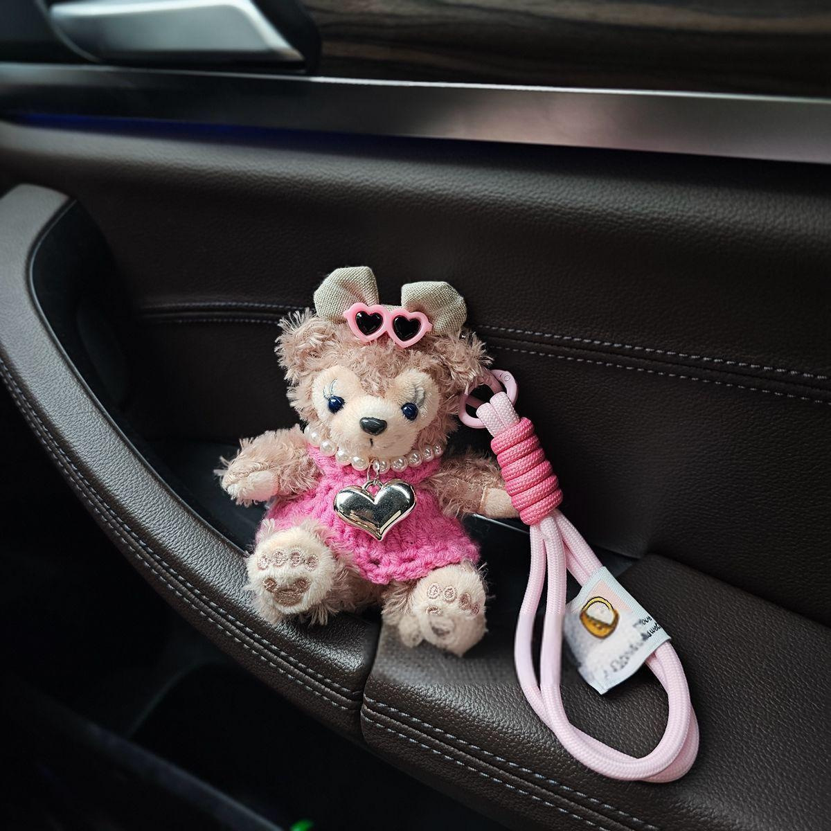 Shirley Mei Regalo para niña, bolso de mujer, adorno, muñeca de felpa, coche, Tamiflu, llavero, colgante lindo