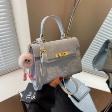 �羳��������K���Ů2025�¿����e������μ���|��б��С����