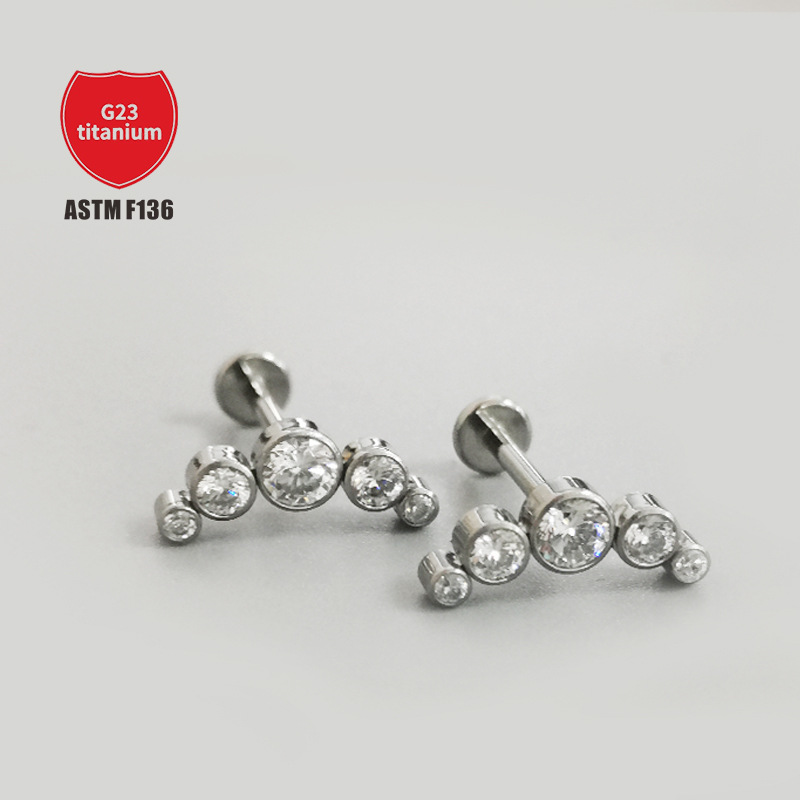 Pointed titanium steel lip stud product view