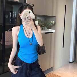 辣妹风蓝色针织挂脖吊带背心女夏季复古显白显瘦别致美背无袖上衣
