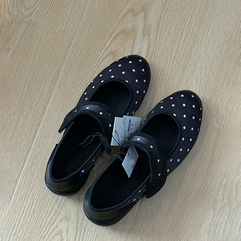 In-Stock Instant Shipping Fashion Round-Toe Hidden Heel Flat Ballet Shoes for Women, Versatile and Stylish with Spotted Velcro Straps In-Stock Instant Shipping Fashion Round-Toe Hidden Heel Flat Ballet Shoes for Women, Versatile and Stylish with Spotted Velcro Straps