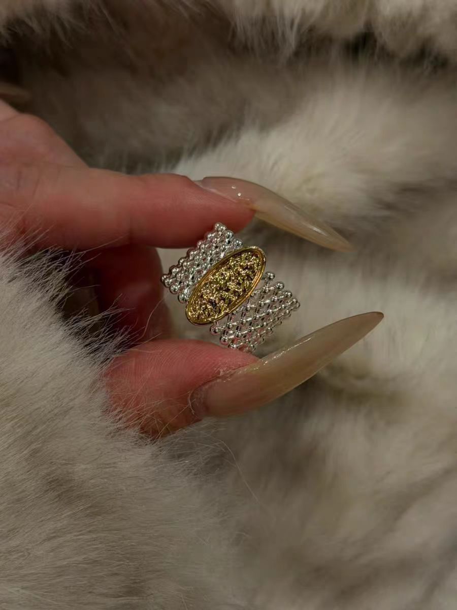 Exaggerated Twisted Floral Ring, Palace-style Lace Silver Ring_voghion.com