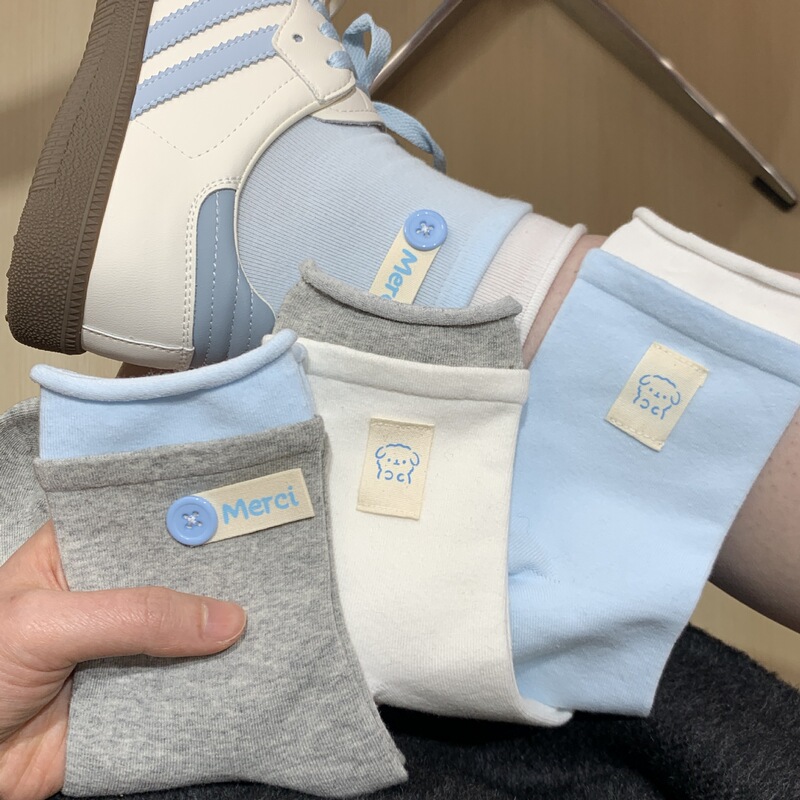 2025 private possession! Blue and white button little milk dog wawa! Kuo Ai and chao Interesting Socks Women's Korean Style Socks