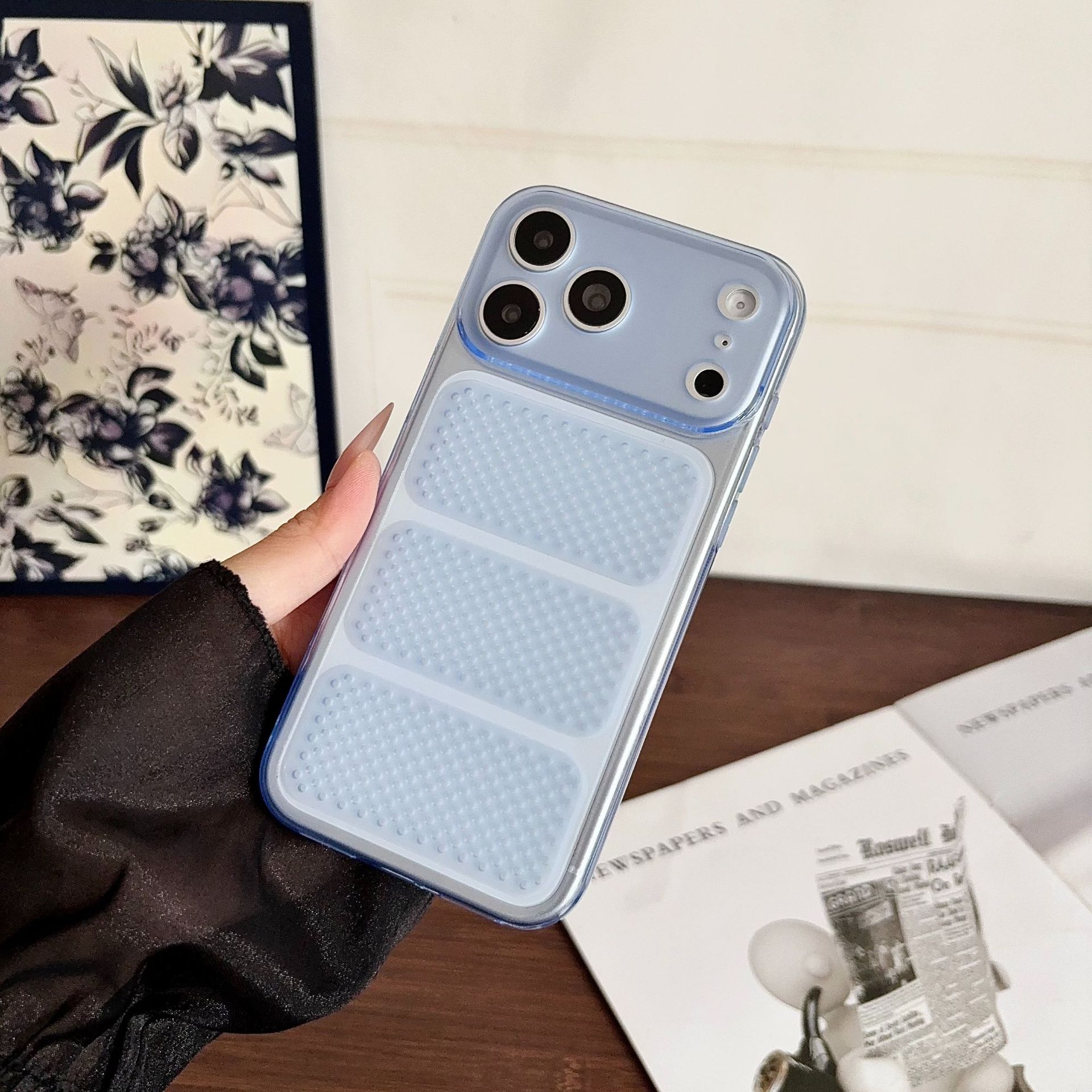 Funda Antigolpes con Disipación de Calor para iPhone 17 Pro Max y 16, Silicona TPU, Transpirable image 8