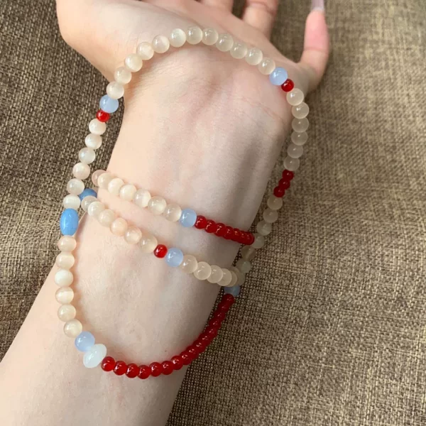 New Chinese-style color-blocked beaded bracelet for women, with an ins niche design, vintage charm, and a flattering effect, suitable as a gift for a best friend