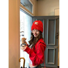 女式T恤;女式马甲;连衣裙