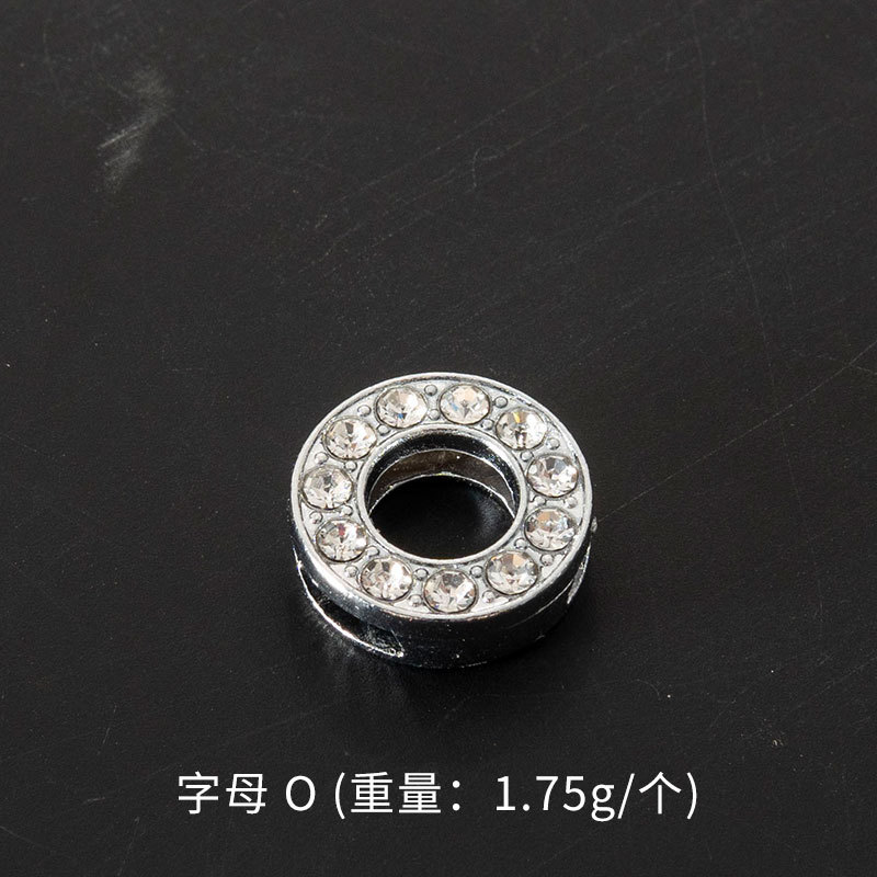 英語のアルファベットの数字の合金のネックレスのペンダントはダイヤモンドのブレスレットのペンダントのアイデアのアクセサリーの手作りのDIY材料を入れます。