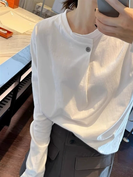 White [Hong Kong style chic top/chic and beautiful/age-reducing shirt/niche design/inner bottoming shirt/French retro T-shirt/loose/hot street light luxury/2