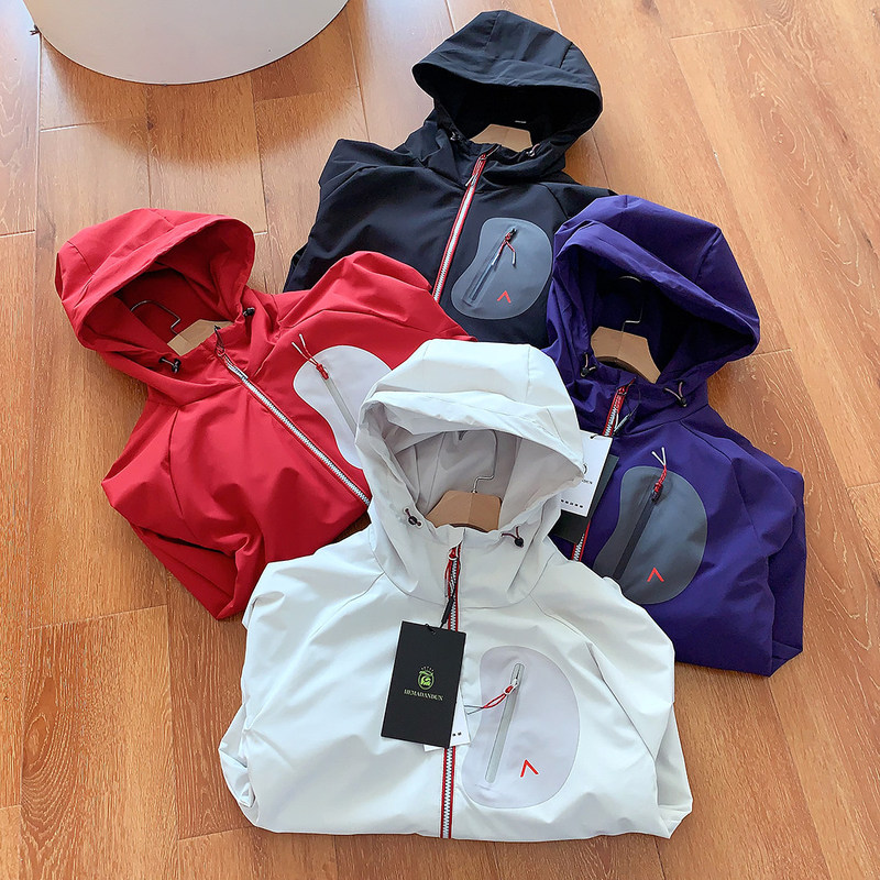 Smooth and Stylish! 2026 Spring New Men's Couple's Waterproof Casual Jacket Loose Softshell Coat